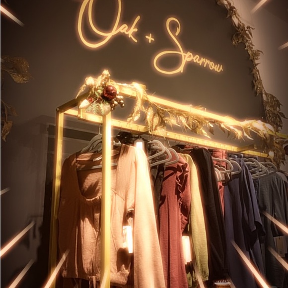 Meet your Posher, Elizabeth - Picture 9 of 10